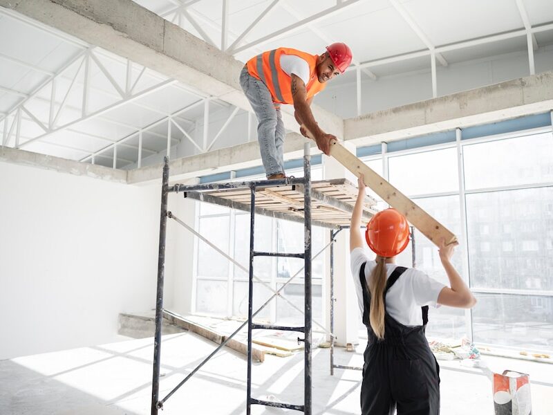 ADDETTO AL MONTAGGIO