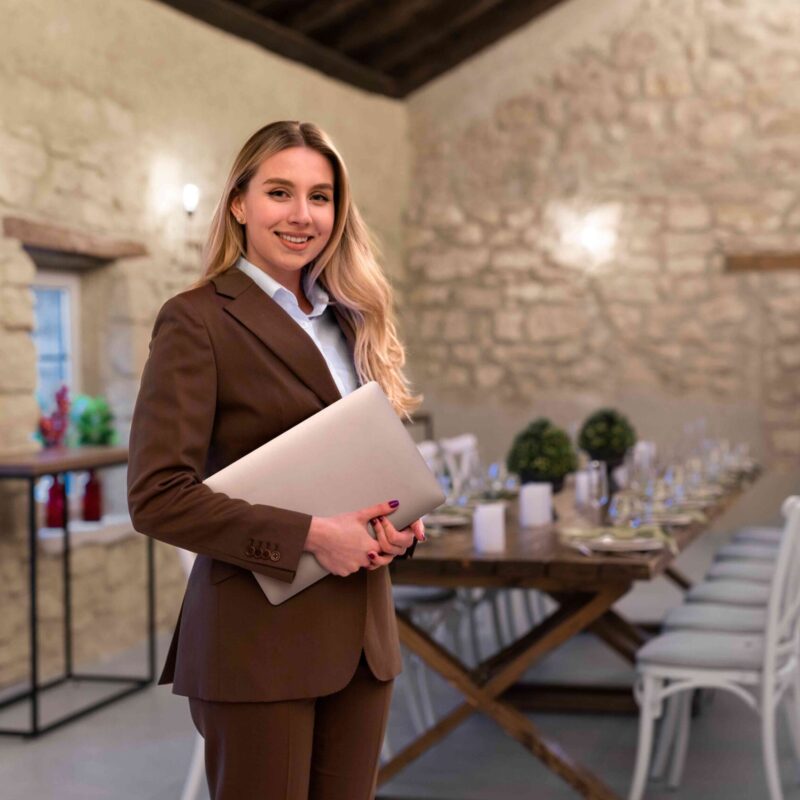 TECNICO ESPERTO IN ORGANIZZAZIONE DI EVENTI